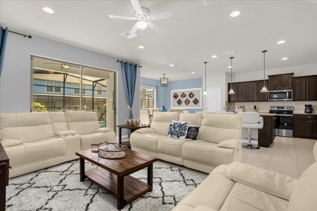 5 Bedrooms-4 Bathrooms- Windsor Westside 8924 Pw Kissimmee Buitenkant foto